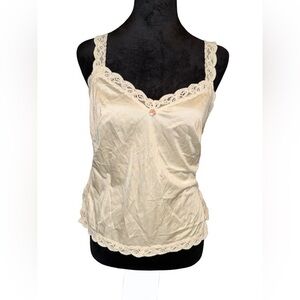 VTG 90s Olga chemise in cream lace trim small floral appliqué size large